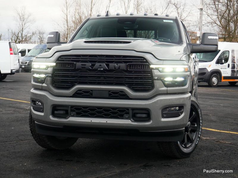 New 2026 RAM 3500 Laramie Crew Cab 4x4 6'4' Box