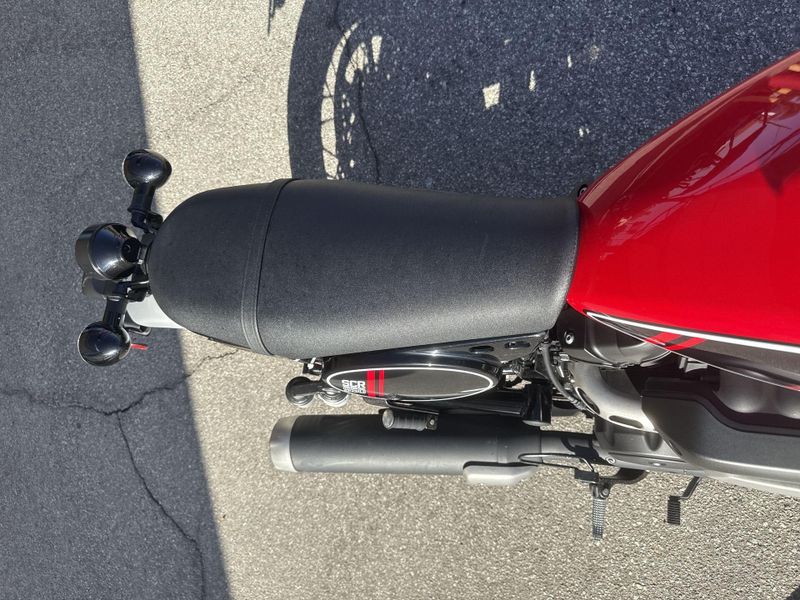 Used 2017 Yamaha SCR950 Image 16