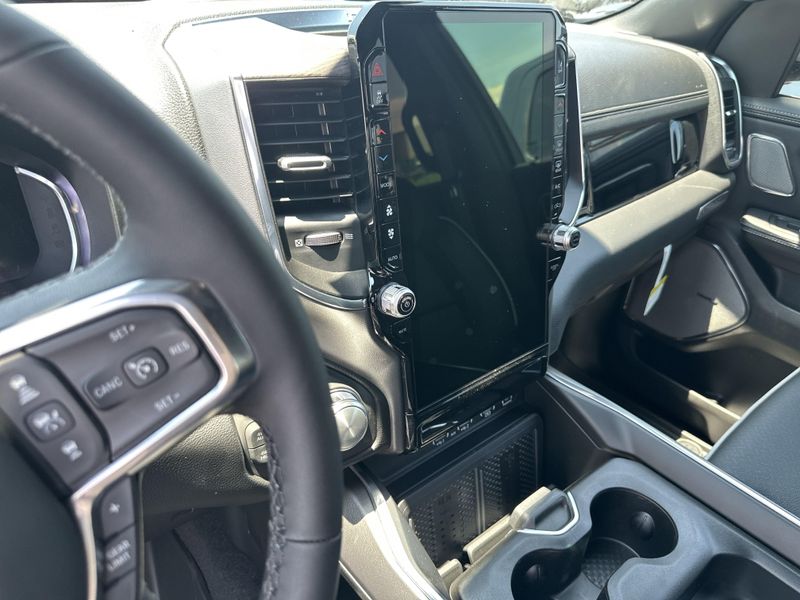 New 2025 RAM 1500 Laramie Crew Cab 4x4 5