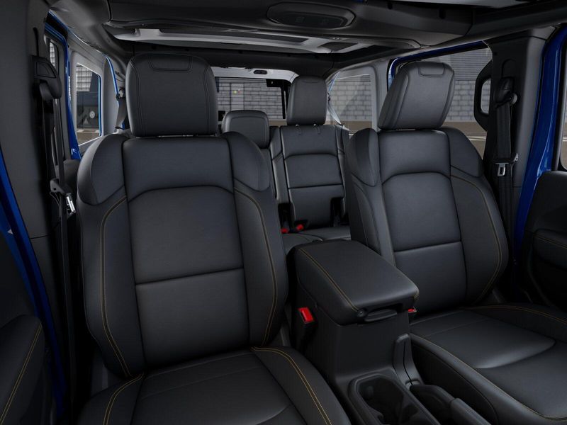 New 2026 Jeep Wrangler 4-door SaharaImage 16