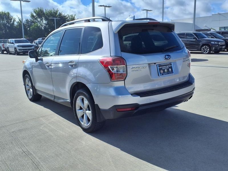 Used 2016 Subaru Forester 2.5i LimitedImage 9