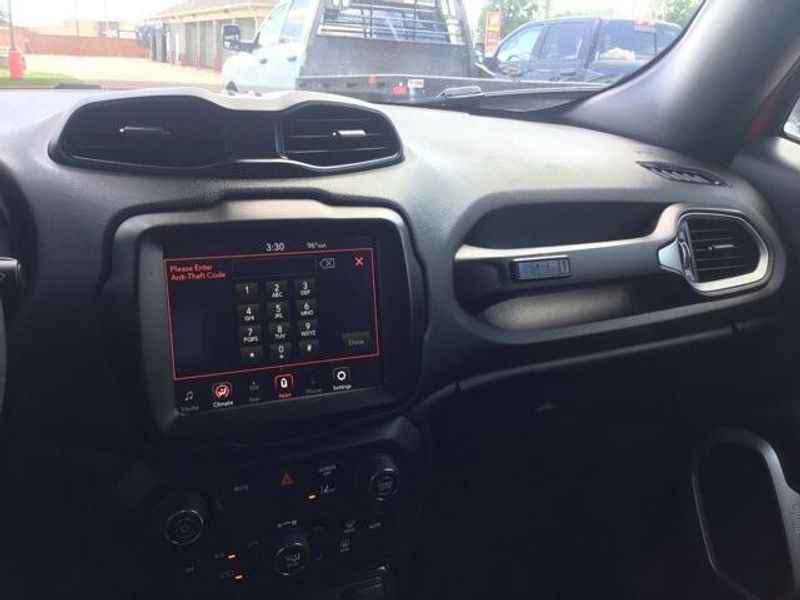 2021 Jeep Renegade LatitudeImage 15