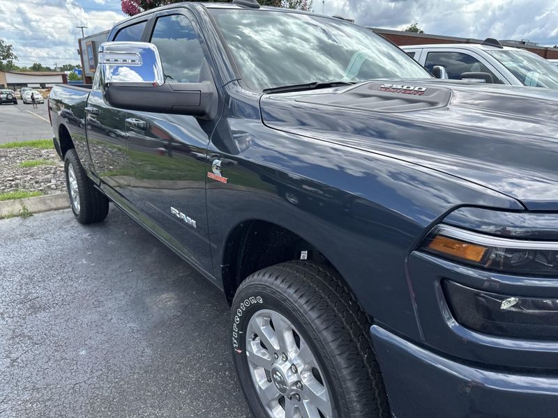 New 2025 RAM 2500 Laramie Crew Cab 4x4 6