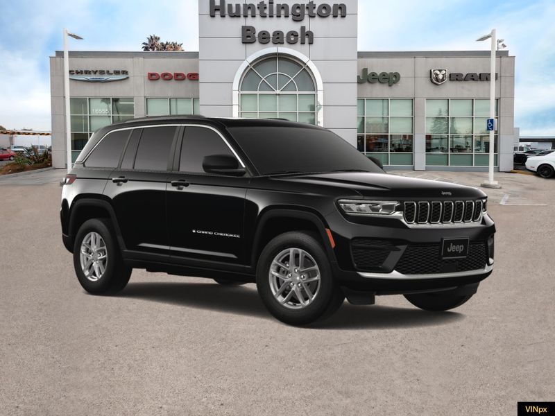 2025 Jeep Grand Cherokee Laredo X 4x2Image 11