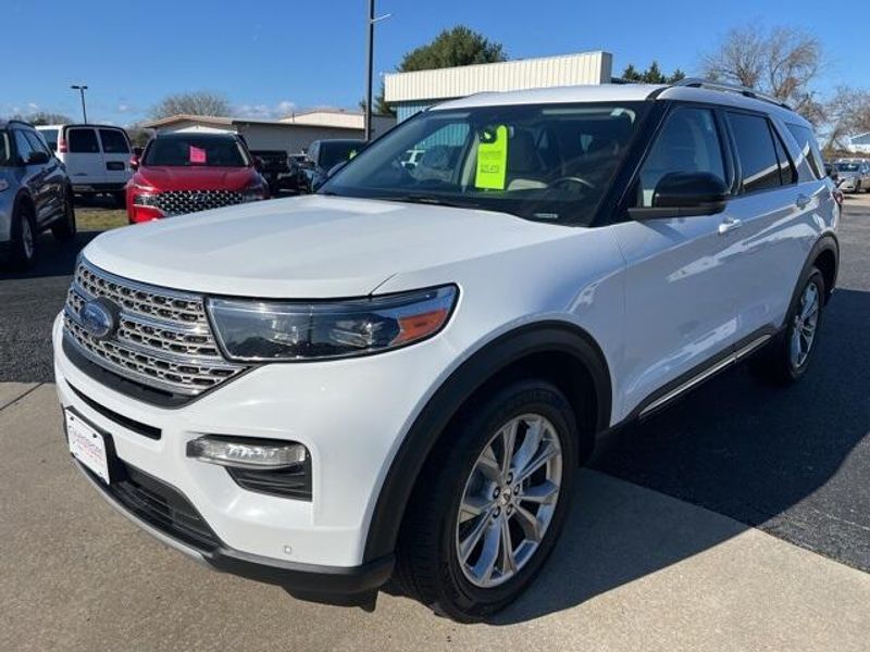 2021 Ford Explorer LimitedImage 3