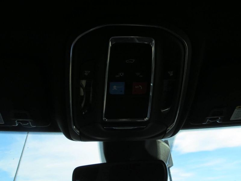 Used 2024 Jeep Grand Cherokee Laredo 4x4 4dr SUVImage 20