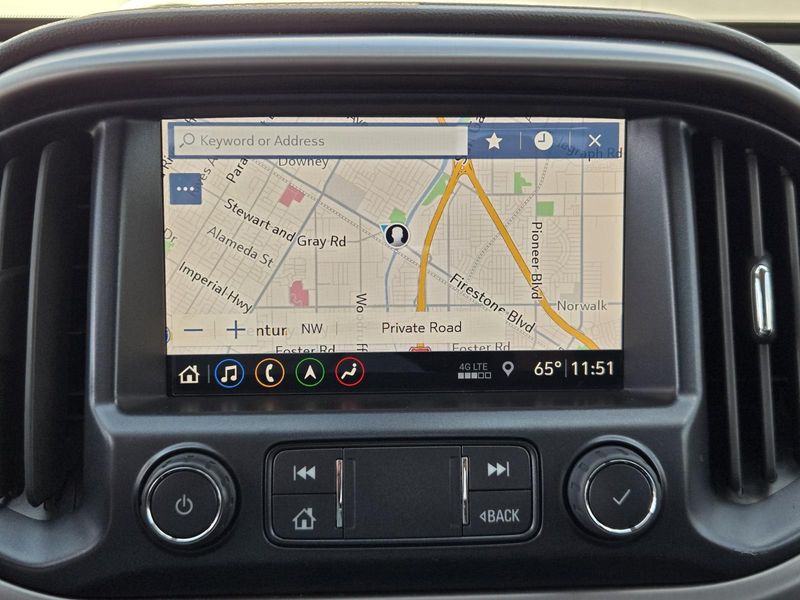 Used 2022 GMC Canyon 4WD Crew Cab 128 AT4 w/Leather