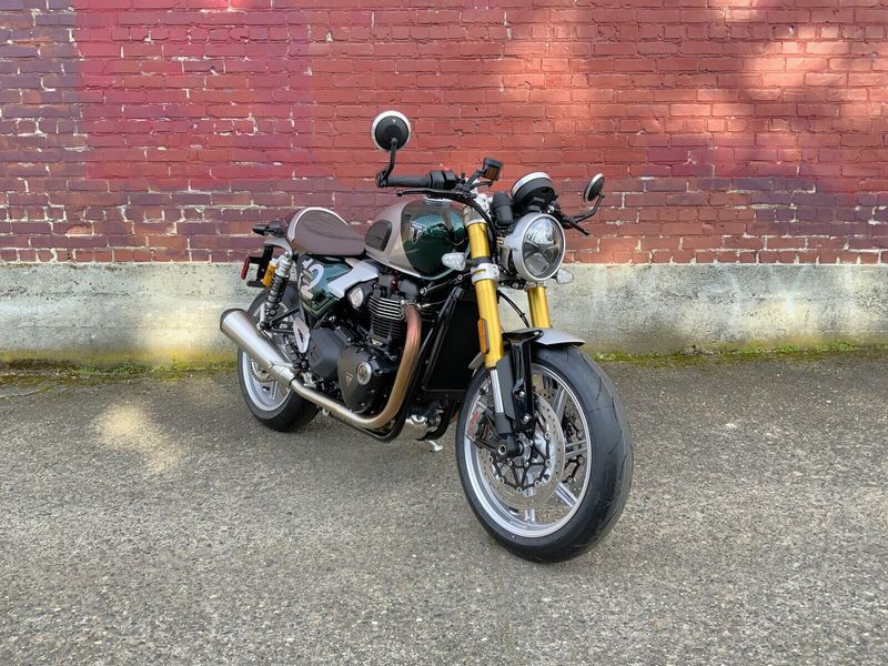 2027 Triumph SPEED TWIN 1200 CAFE RACER