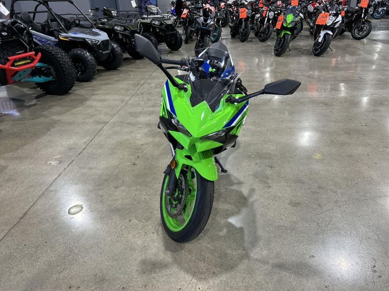 2024 Kawasaki NINJA 500 SE ABS 40TH EDITION Image 16
