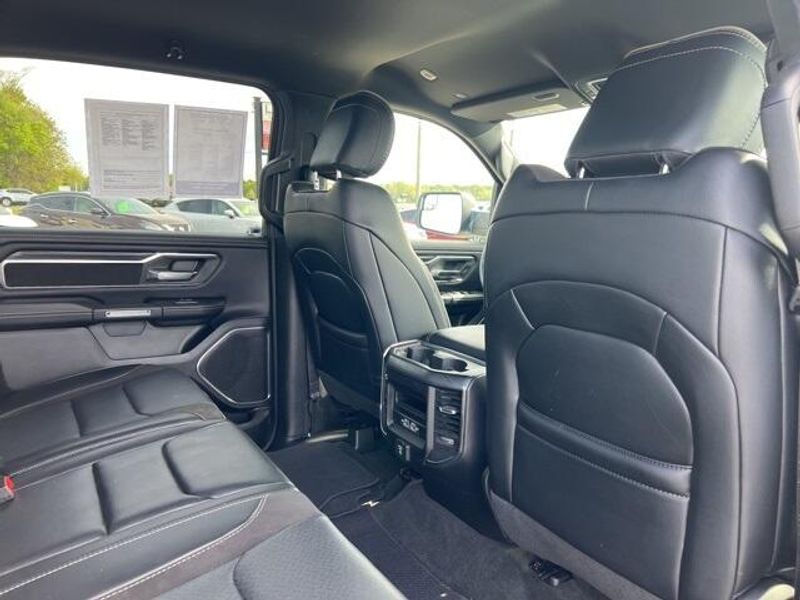 2024 RAM 1500 LaramieImage 20