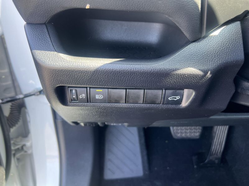 Used 2021 Toyota RAV4 XLEImage 13