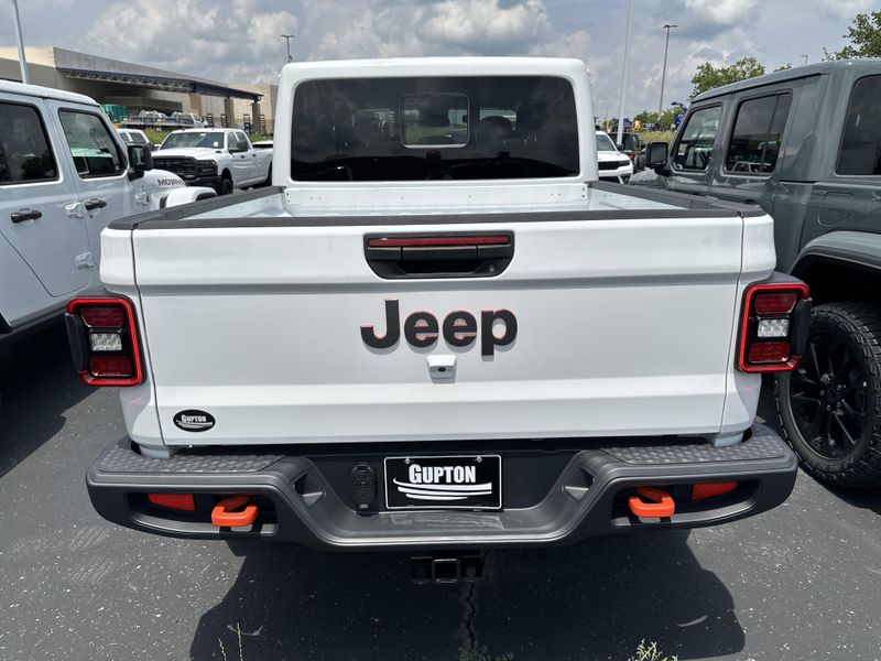 New 2025 Jeep Gladiator Mojave 4x4Image 10