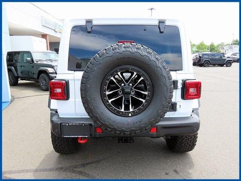 New 2025 Jeep Wrangler Rubicon XImage 6