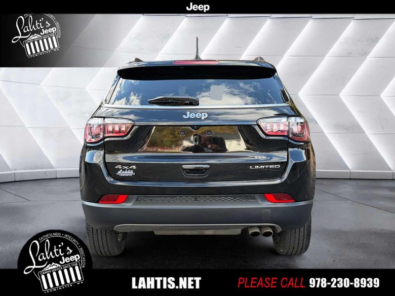 2022 Jeep Compass Limited photo 4