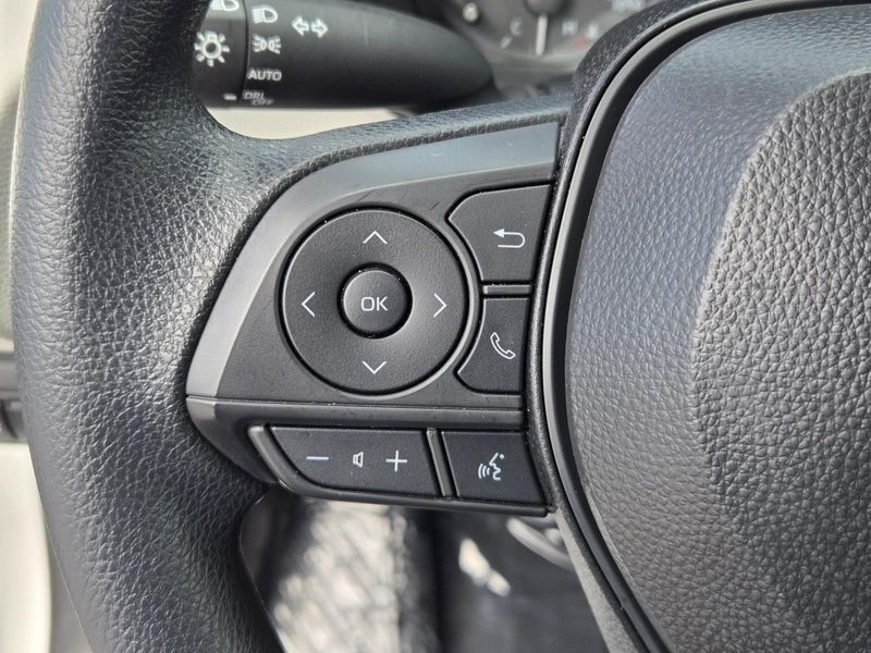 Used 2025 Toyota Corolla LE CVT (Natl)