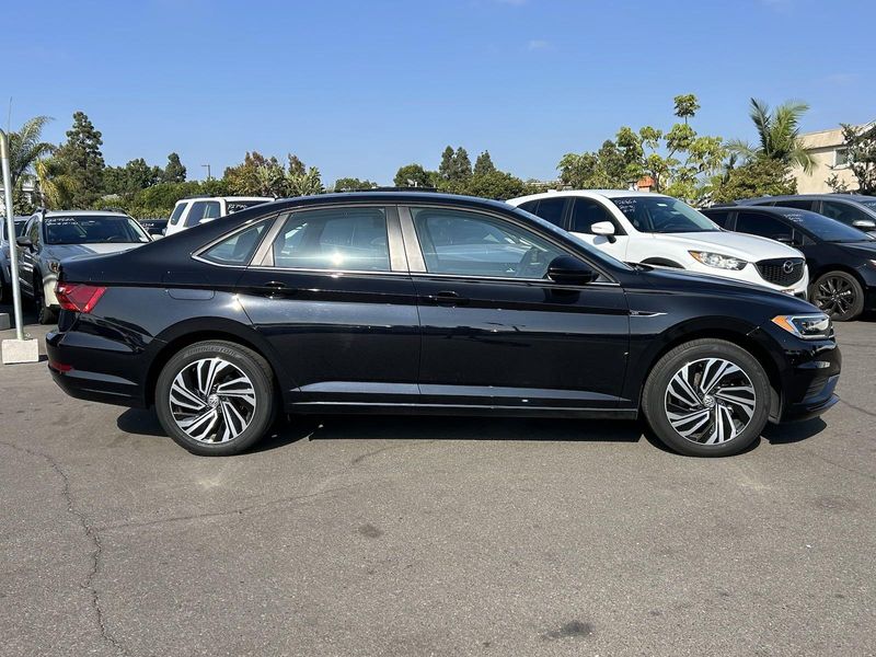 2020 Volkswagen Jetta SELImage 2