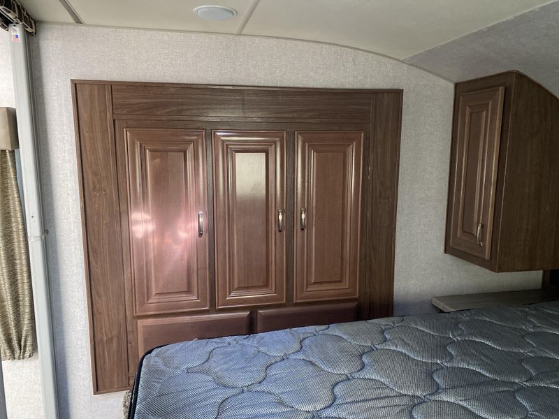 Used 2023 FOX MOUNTAIN 265RDS Image 27