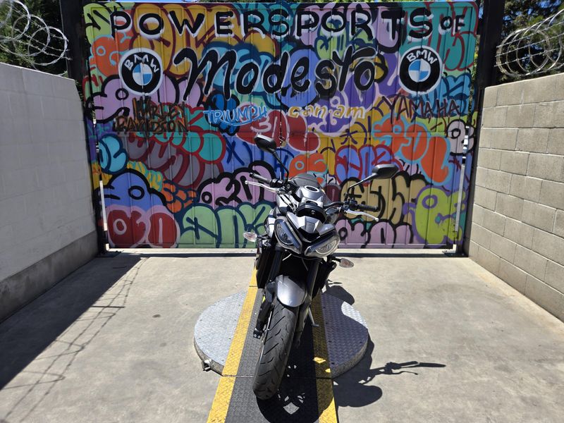 Used 2024 Triumph Street Triple 765 R Image 2