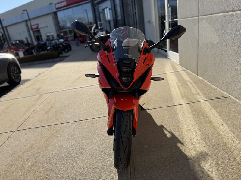 2026 Suzuki GSX 8RImage 4