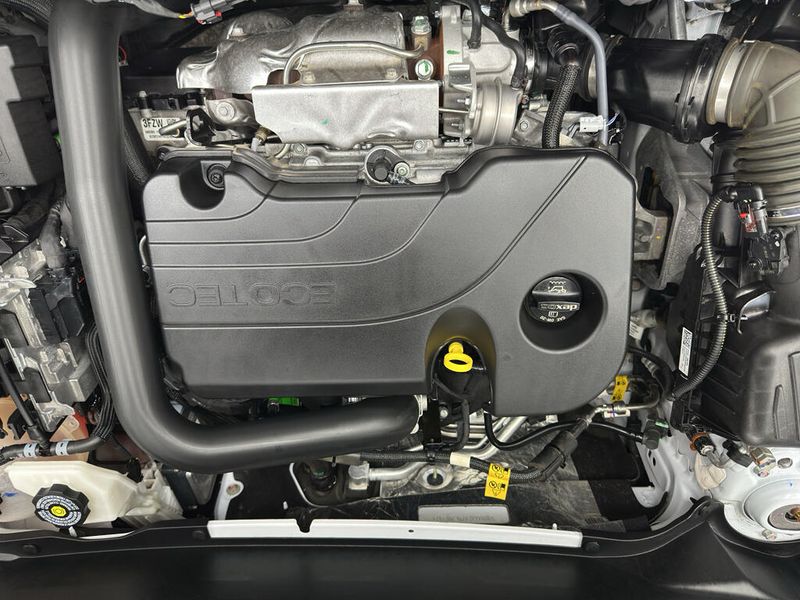 Used 2024 Chevrolet Equinox PremierImage 18