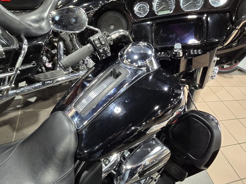 USED 2023 HARLEY ELECTRA GLIDE ULTRA LIMITED Image 15