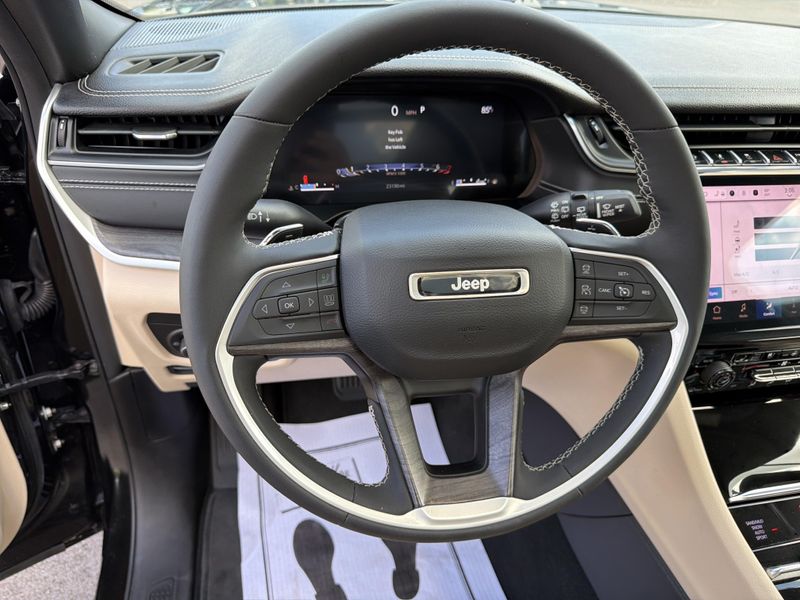 Used 2024 Jeep Grand Cherokee LimitedImage 29