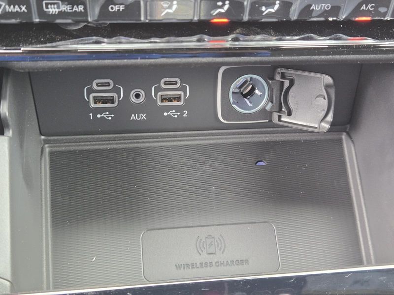New 2026 Jeep Grand Cherokee Laredo X 4x2