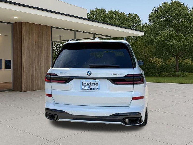 New 2026 BMW X7 xDrive40iImage 7
