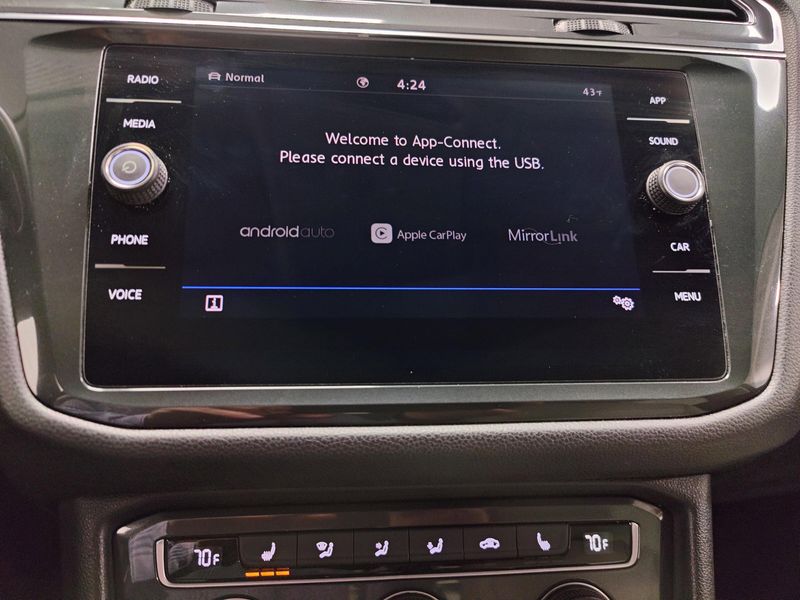 Used 2020 Volkswagen Tiguan SE AWD w/SunroofImage 21