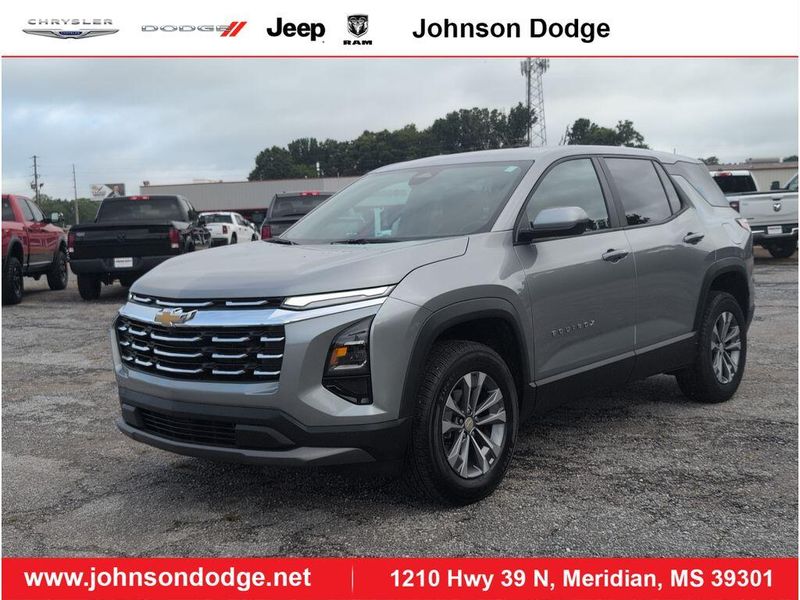 Used 2026 Chevrolet Equinox FWD LTImage 1