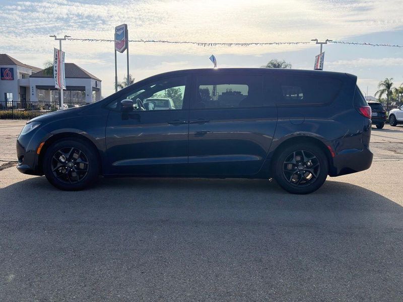 Used 2019 Chrysler Pacifica Touring PlusImage 5
