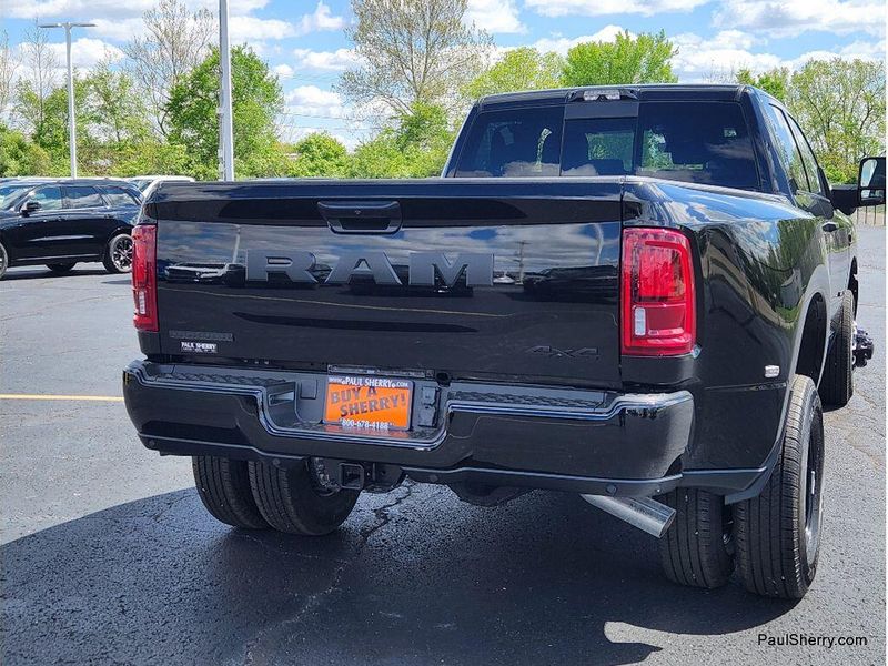 New 2026 RAM 3500 Big Horn Crew Cab 4x4 8' Box