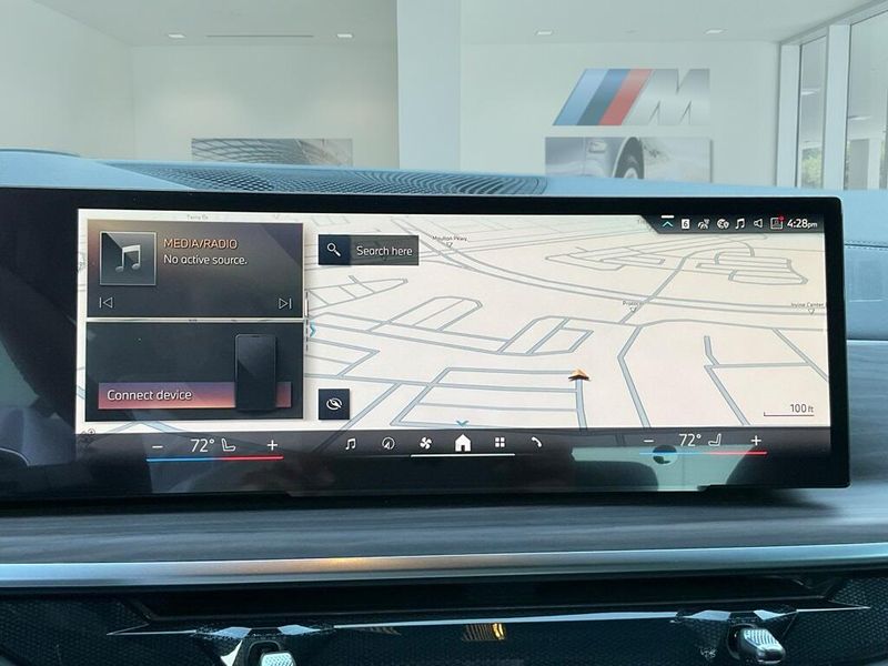 2025 BMW X5 xDrive50eImage 26