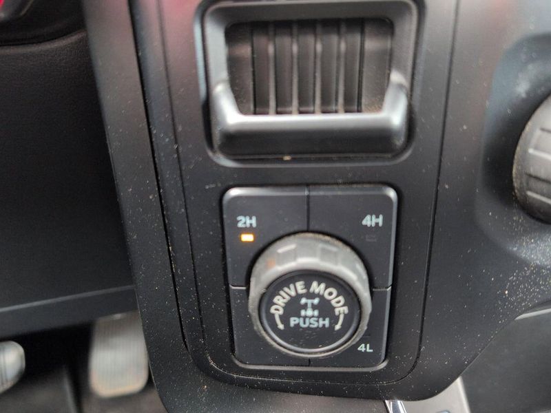 2023 Ford F-150 XLImage 19
