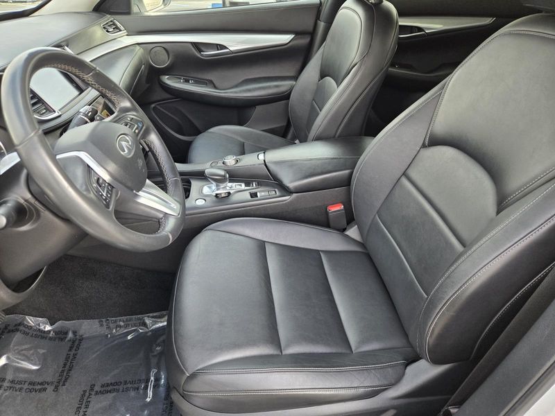 Used 2021 INFINITI QX50 LUXE FWD