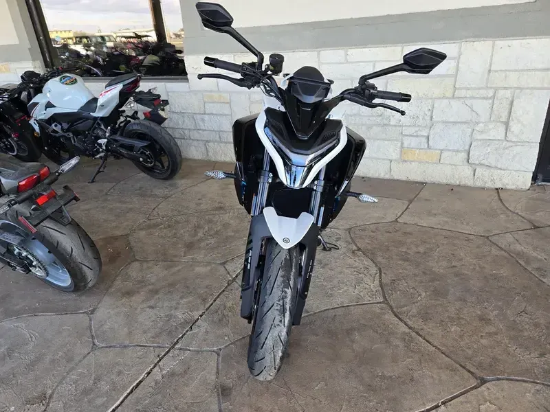 NEW 2026 CFMOTO 675NK Image 6