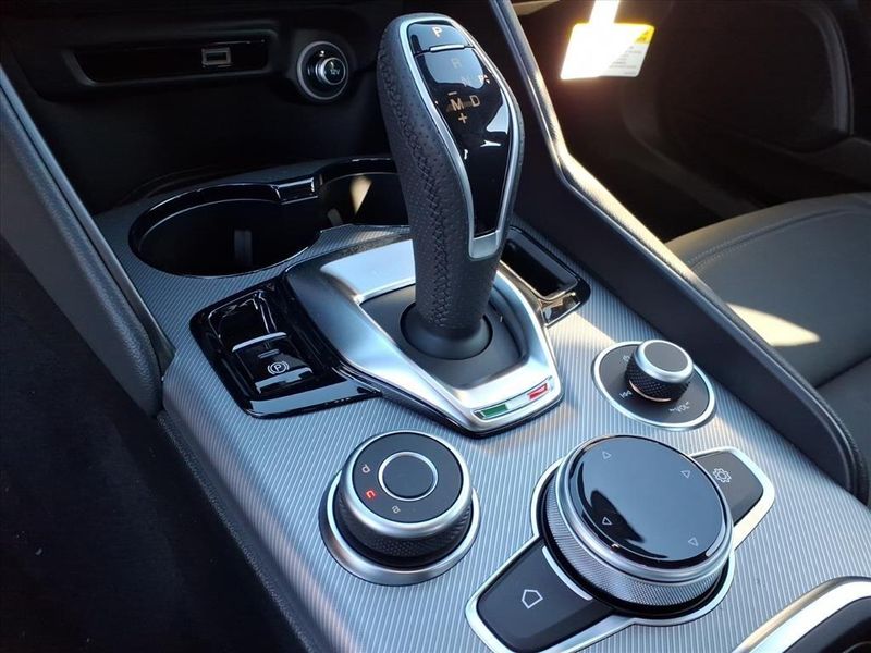 New 2025 Alfa Romeo Giulia RWDImage 22