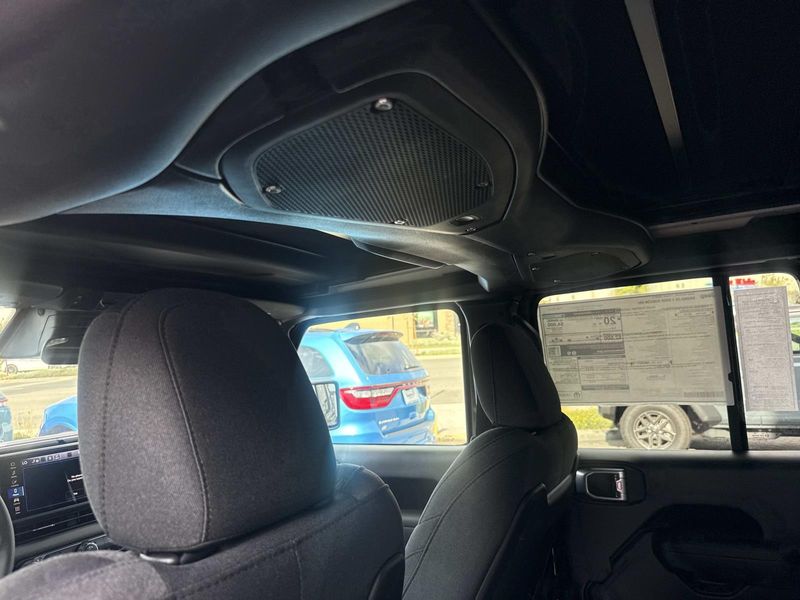 New 2026 Jeep Wrangler 4-door Rubicon