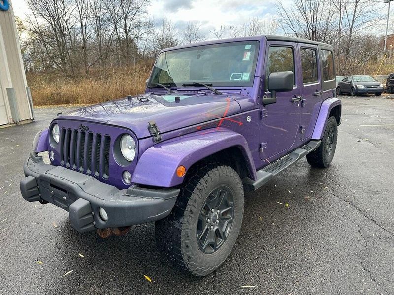 2016 Jeep Wrangler Unlimited Sahara photo 3