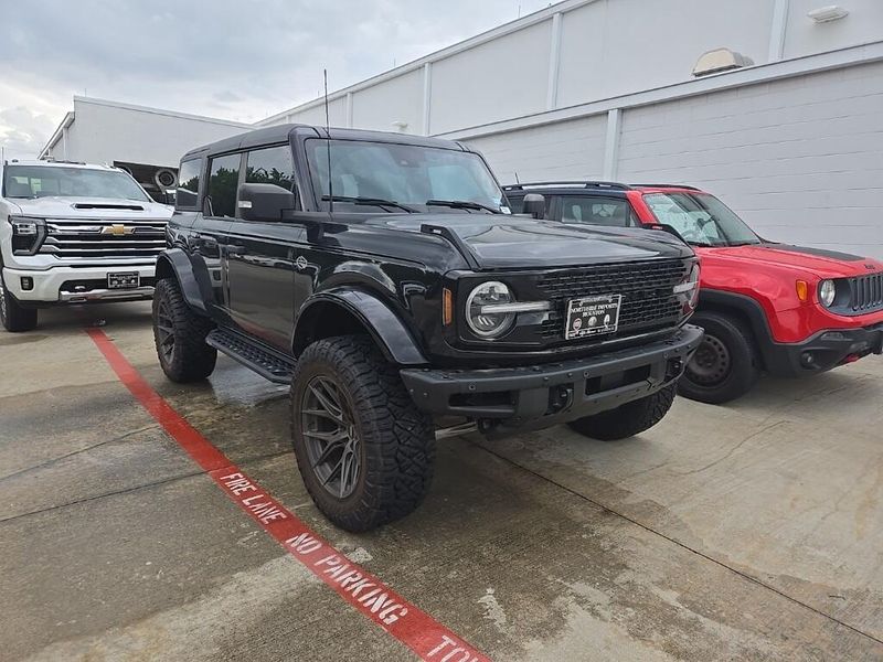 2022 Ford Bronco WildtrakImage 2