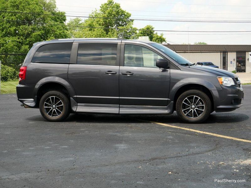 2018 Dodge Grand Caravan SXTImage 21