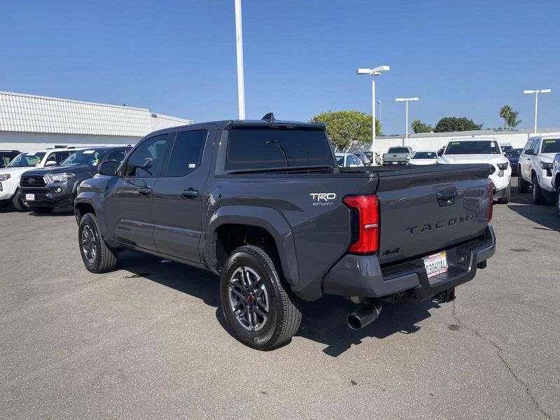 2024 Toyota Tacoma TRD SportImage 6