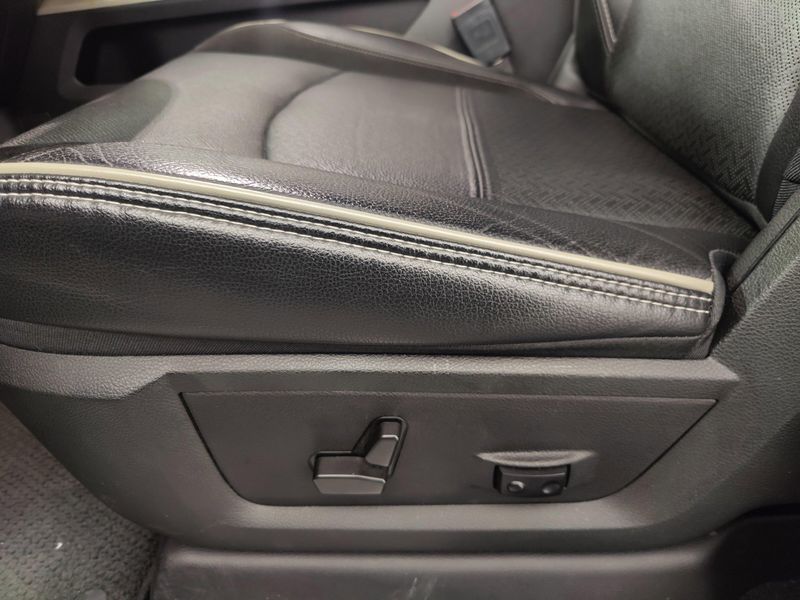 Used 2022 RAM 2500 Laramie Crew Cab LongBox Diesel 4x4Image 14