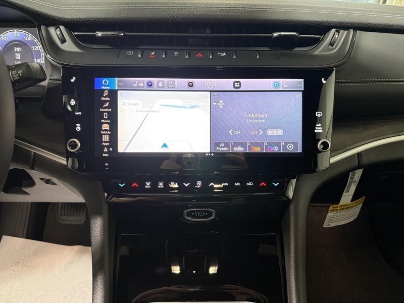 New 2027 Jeep Grand Cherokee Limited 4x4Image 23