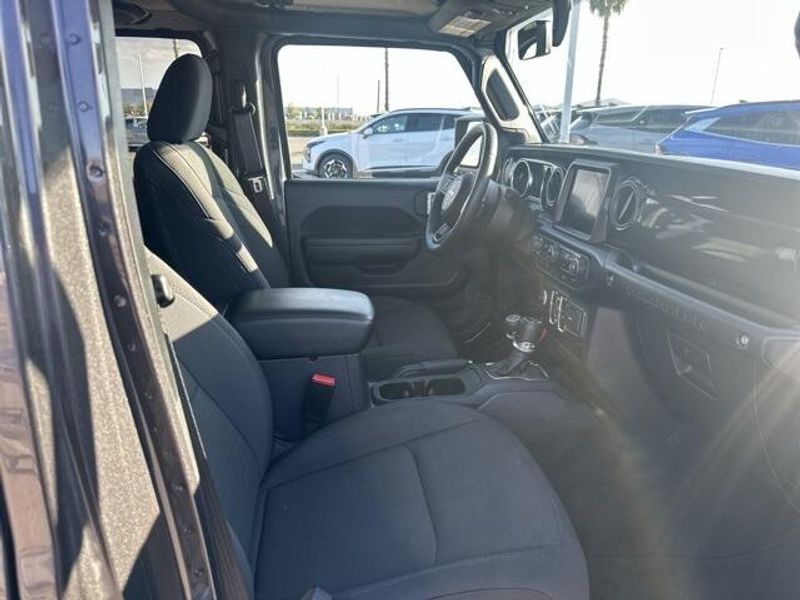Used 2023 Jeep Wrangler SportImage 10