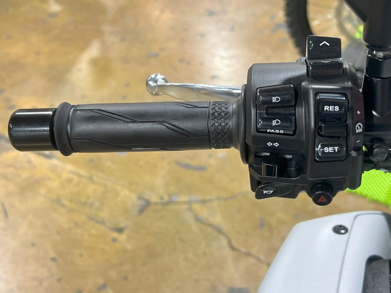 New 2025 Yamaha MT-10 Image 2