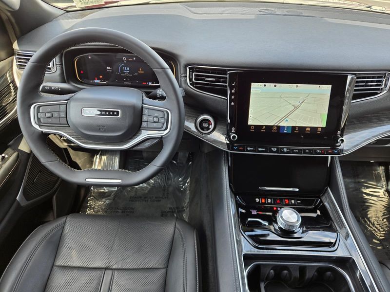 2022 Jeep Wagoneer Series II 4x4