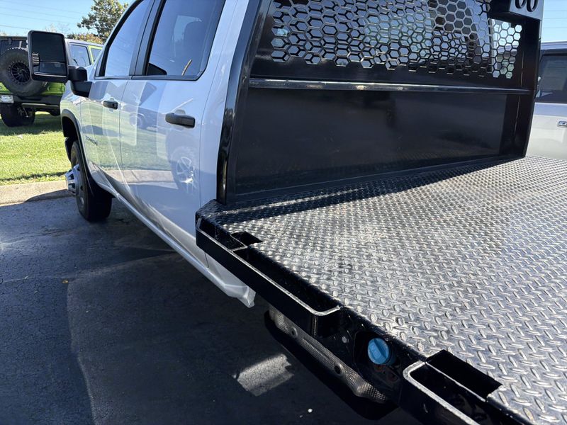 Used 2022 Chevrolet Silverado 3500HD Chassis Work TruckImage 13