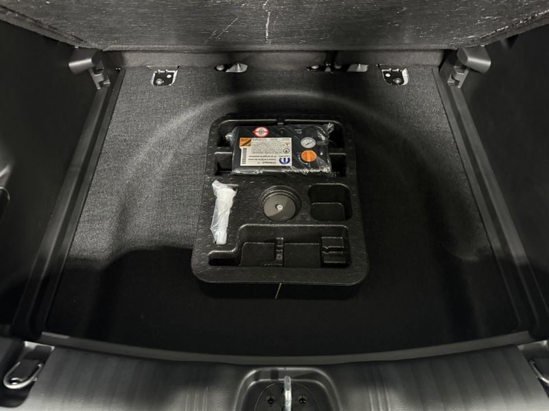 New 2026 Jeep Compass Latitude Altitude 4x4Image 7