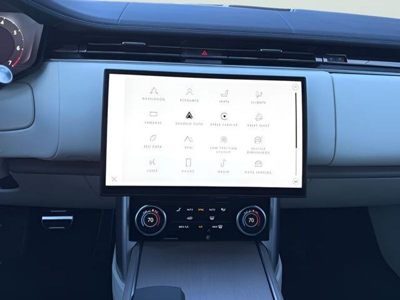 Used 2023 Land Rover Range Rover SE